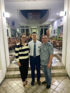 Nathaniel Shawn Edgar Sondakh (tengah), kebanggaan keluarga dari pasangan Ferdy Sondakh-Bohan.(foto:ist)