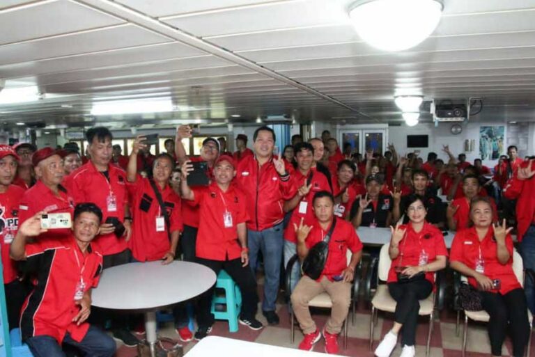 Lima Hari Arungi Lautan, Ketua Bappilu Steven Kandow Pimpin 2 Ribuan Kader PDIP di Atas KM Dorolonda Bitung – Jakarta