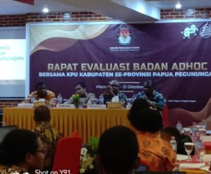 Rapat Evaluasi Badan AdHoc bersama KPU Babupaten se Provinsi Papua Pegunungan.(foto:ist)