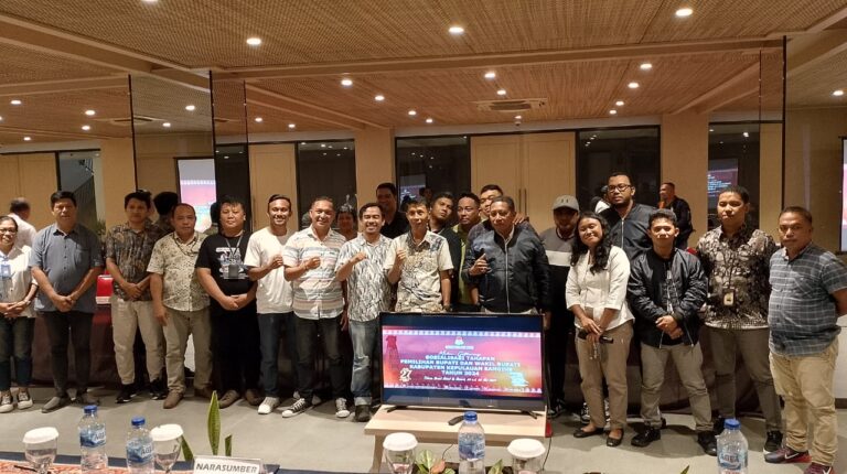 Jelang Tahapan Pendaftaran Kandidat, KPUD Sangihe Gelar Sosialisasi, Hadirkan Narsum dan Seluruh Insan Pers Tampungang Lawo