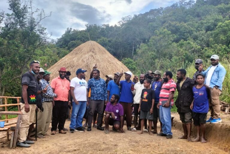 Tim Pemenangan Pilkada Gubernur Paslon Tabo – Phabol Gelar Pengecekan Posko di Sejumlah Distrik