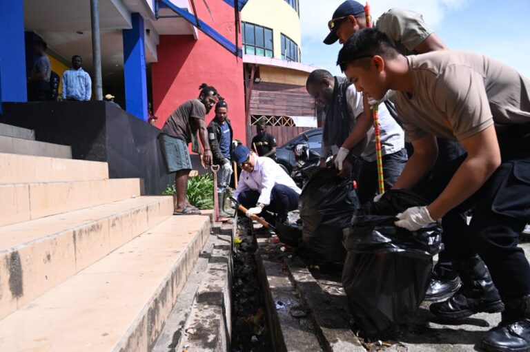 Ambil Tempat di Kawasan Mall, Dalam Rangka Ramadan, Pemprov PP Gelar Kerja Bakti