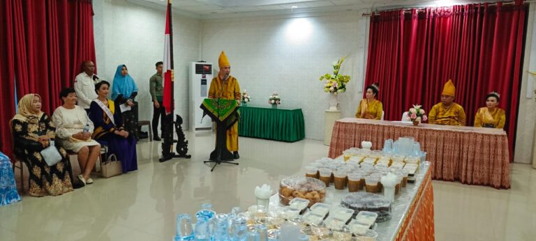 Bupati dan Wabup Berbuka Puasa Bersama Umat Muslim Sangihe, Ini Pesannya