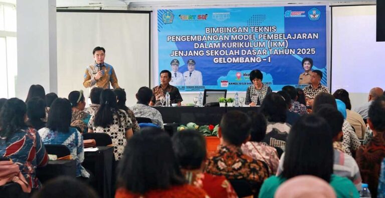 Bupati Michael Thungari Buka Bimtek Kurikulum Merdeka SD di Sangihe, Tingkatkan Kompetensi Guru