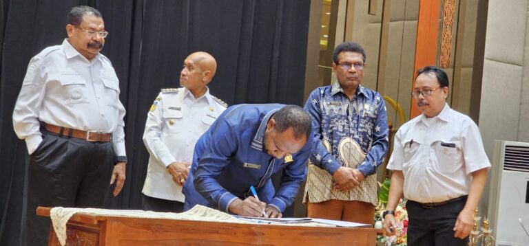 Penandatanganan Kerjasama Provinsi Papua Pegunungan dengan Kabupaten Biak Numfor