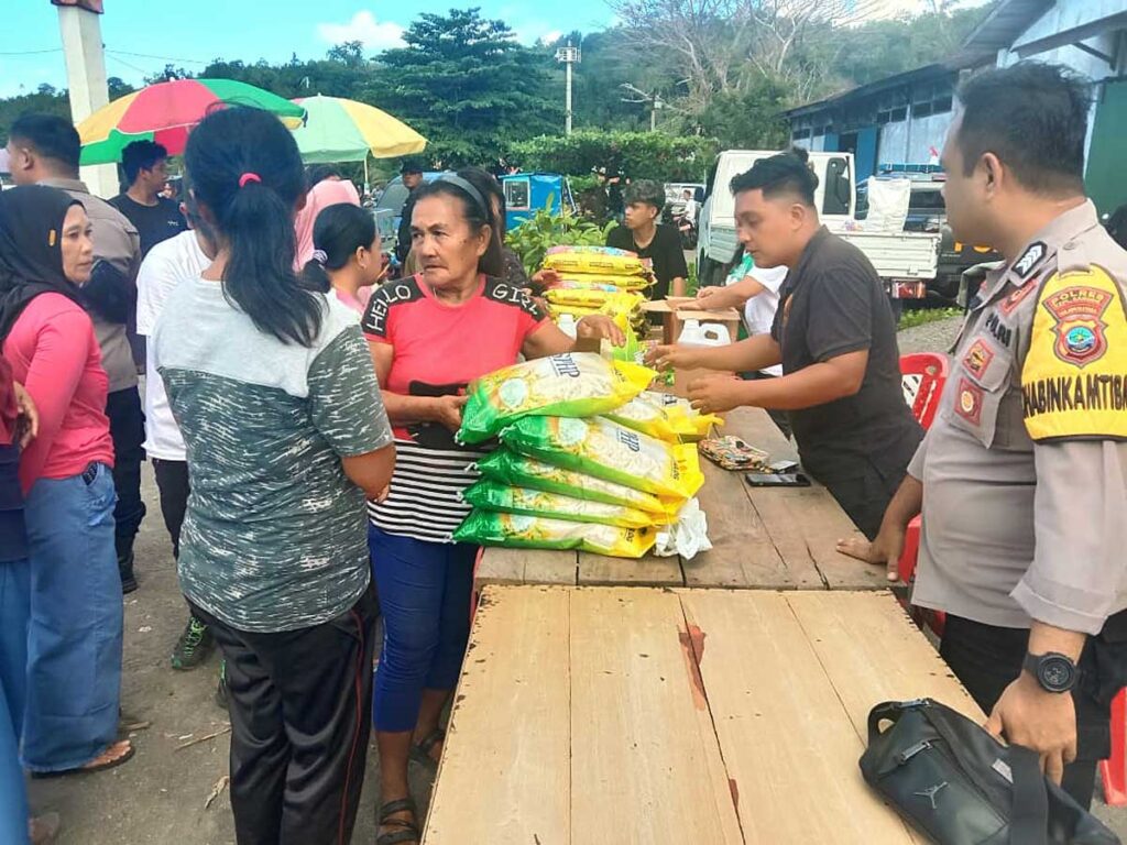 Polres-Sangihe-Gelar-Pasar-Murah