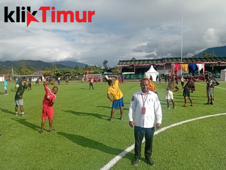 Dispora Jayawijaya Tinjau Stadion Pendidikan, Pastikan Kesiapan Tarkam 2025