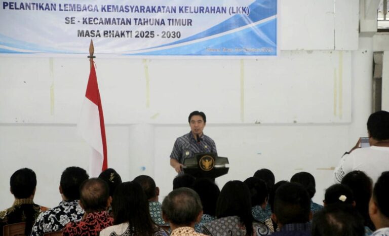 Bupati Michael Thungari Ajak LKK Jadi Penggerak Utama Pembangunan dari Kelurahan