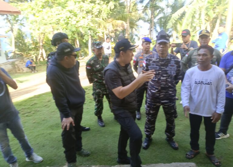 Penyaluran Bantuan Bencana ke Warga Terdampak Gempa Tektonik 7,7 SR, Berakhir di Kampung Matutuang