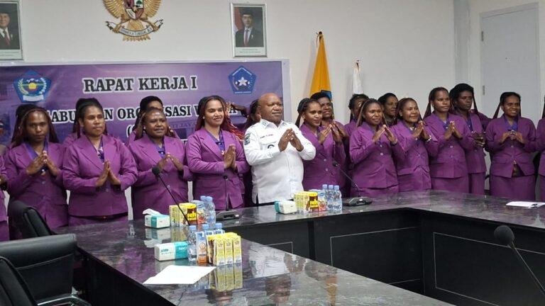 Ronny Elopere Buka Raker GOW Jayawijaya, Minta Program Nyata untuk Perempuan dan Anak
