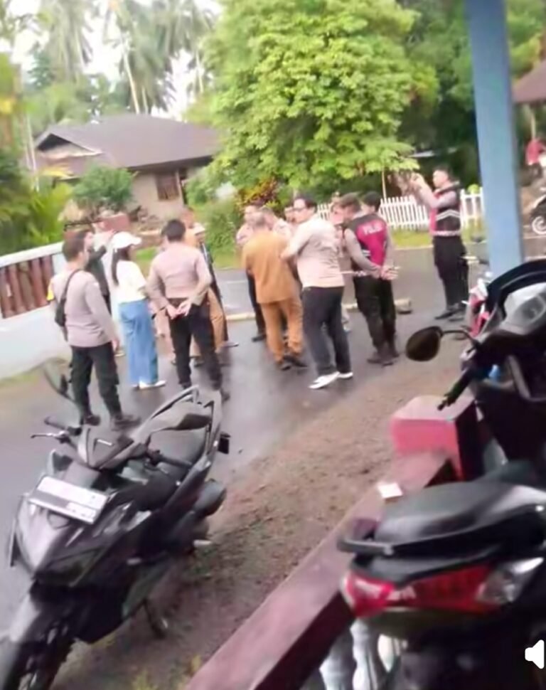 Janji Pengaspalan Jalur Keluar – Masuk Kelurahan Kolongan Beha Belum Ditepati, Pengelola PT Dinasti di Nilai Pembohong dan Bajingan