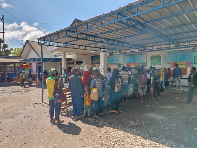 Antrian Menumpuk di Dukcapil Jayawijaya, Pemicunya CPNS Urus Akta Nikah dan Akta Anak